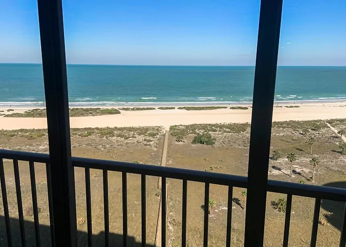 Beachfront With Shared Pool And Tennis Courts *